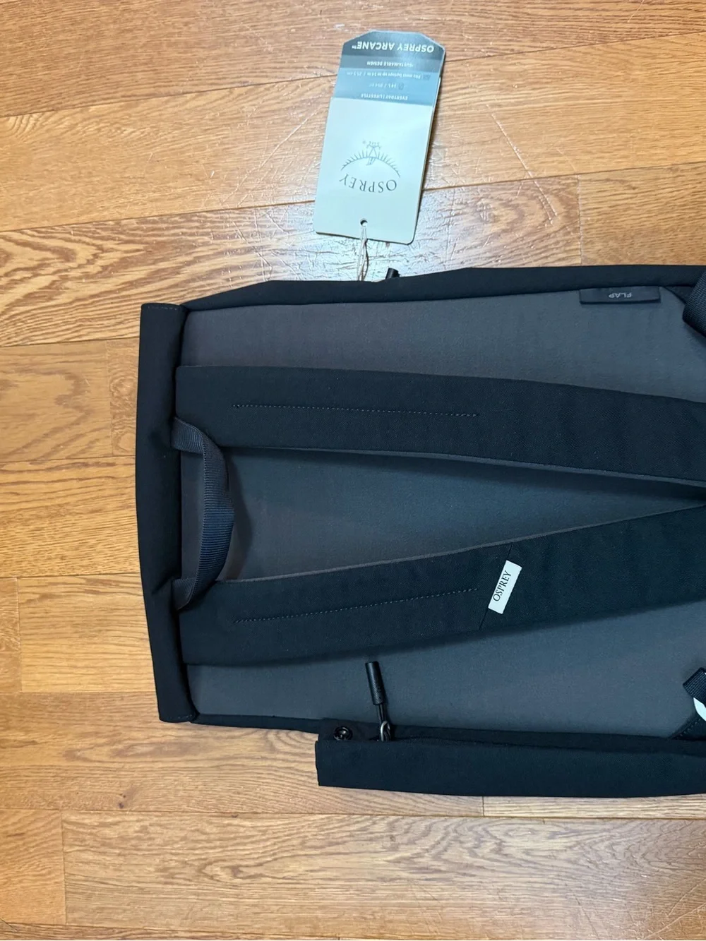 Brand New OSPREY Arcane Flap Pack Backpack Black 14L